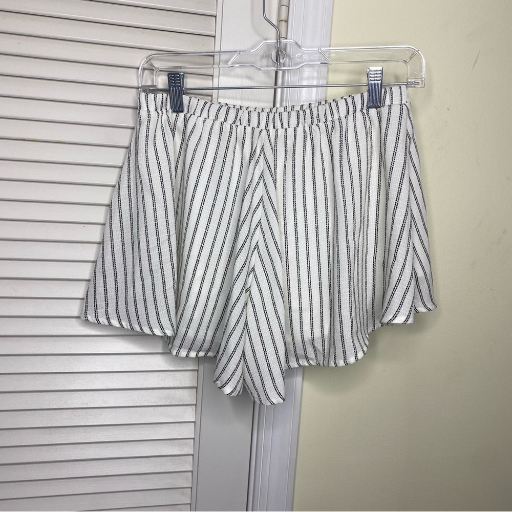 Peach Love California Striped Lined Beach Shorts Womens Size Small